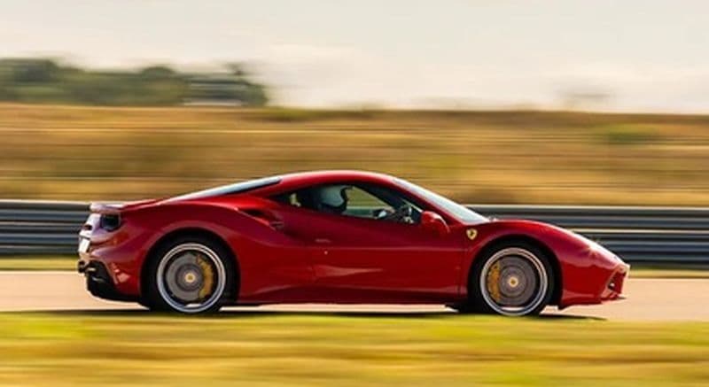 Billet Stage de pilotage en Ferrari F8 - Dijon