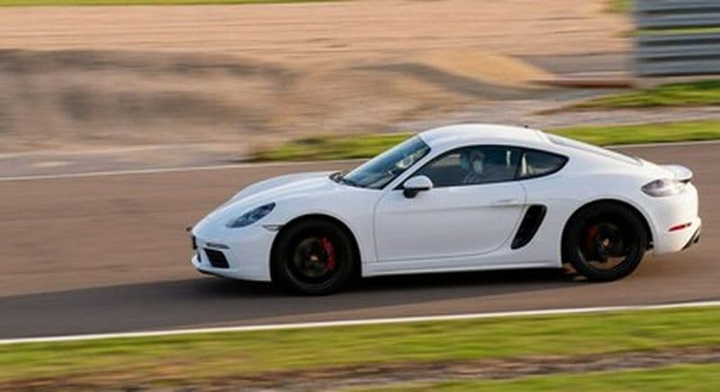 Billet Pilotage d'une Porsche Cayman 718 S - Circuit de Pont-l'Évêque