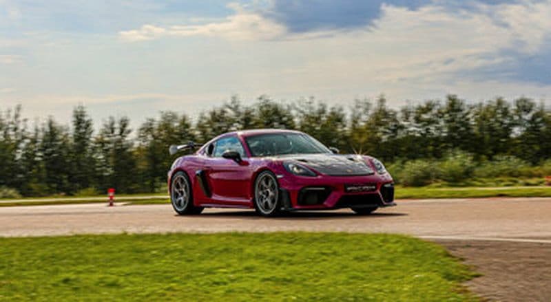 Billet Stage de pilotage en Porsche Cayman GT4 RS - Circuit du Roussillon