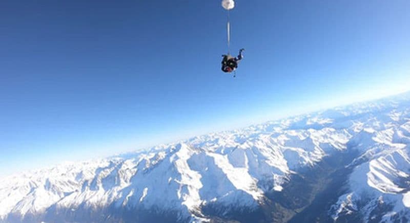 Billet Saut en Parachute à 5000 ou 6000 mètres au pied du Mont Blanc