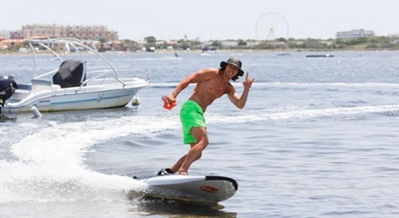 Billet Surf électrique au Barcarès