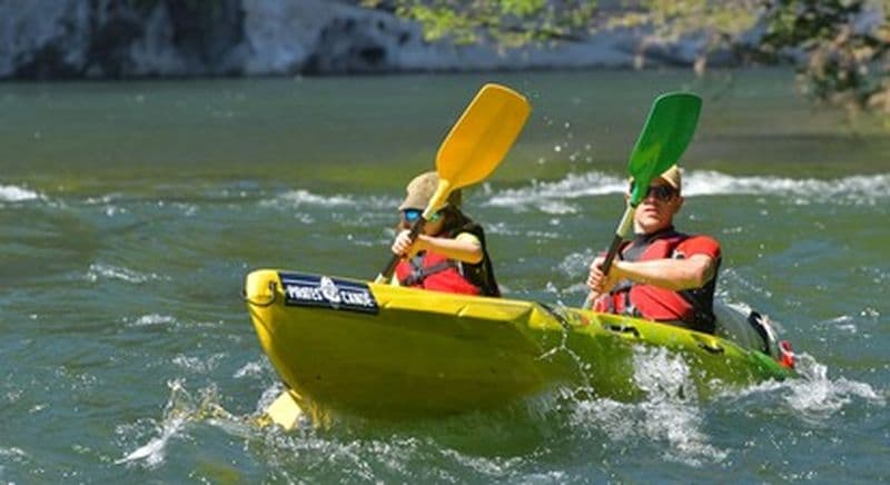 Billet Descente complète de rivière en canoë en Ardèche à Salavas - 32km - La Barbe Noire