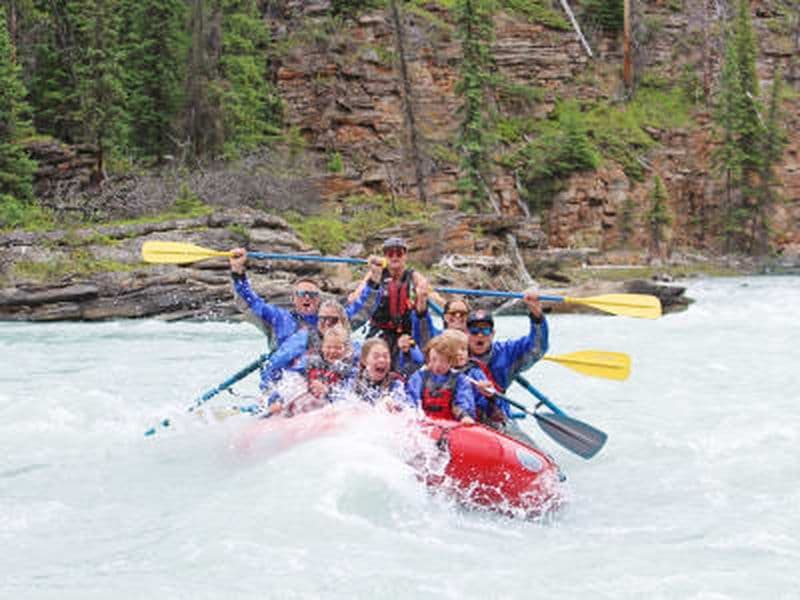 Billet Rafting guidé en eaux vives depuis Jasper dans le canyon des chutes d'Athabasca