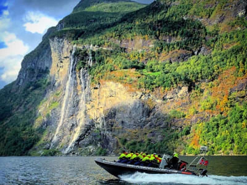 Billet Excursion en bateau pneumatique dans le Geirangerfjord depuis Hellesylt