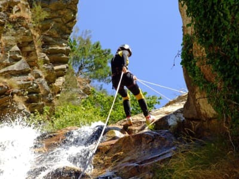 Billet Canyoning pour débutants dans le parc naturel de la Garrotxa, Gérone