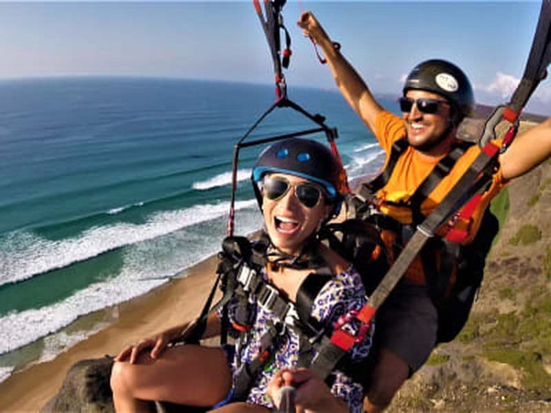 Billet Vol en parapente en tandem depuis Lagos, au-dessus de la côte de l'Algarve