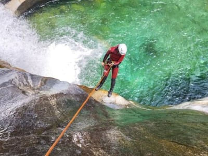 Billet Canyoning intermédiaire dans le canyon du Vajo dell'Orsa près du lac de Garde