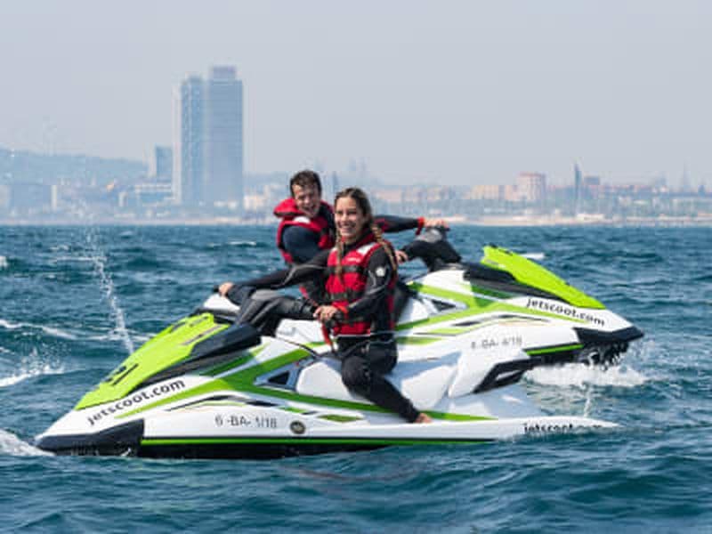 Billet Location de jet ski autour de Port Forum à Barcelone