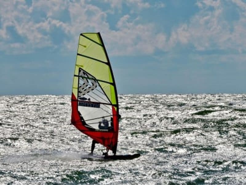 Billet Stage de planche à voile sur la plage de Ligaria à Agia Pelagia près d'Héraklion