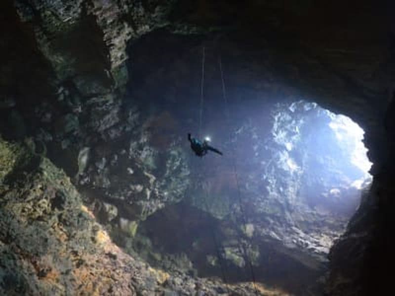 Billet Excursion en spéléologie à Garganta do Cabo dans le parc naturel d'Arrabida, près de Lisbonne