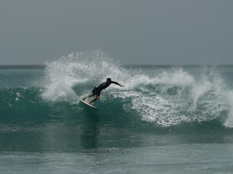 Billet Cours de surf à la plage du Helleux à Sainte-Anne, Guadeloupe