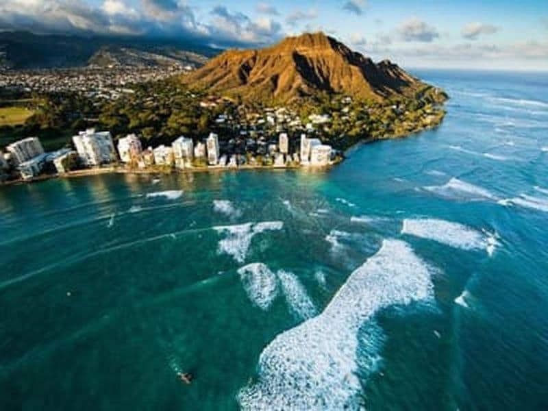 Billet 1 heure de vol panoramique en hélicoptère autour d'O'ahu au départ d'Honolulu