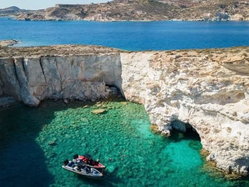 Billet Excursion en bateau privé d'une journée autour de Kleftiko et Sikia depuis Pollonia à Milos