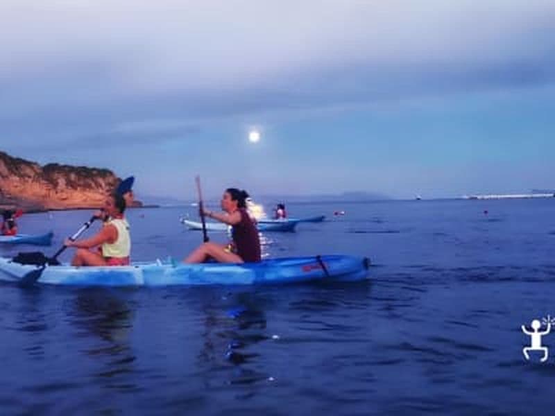 Billet Excursion nocturne en kayak de mer autour du Cap Misène près d’Ischia avec barbecue