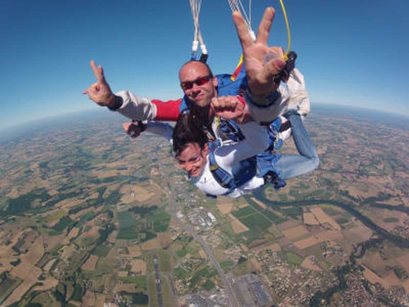 Billet Saut en parachute tandem à Rodez en Aveyron