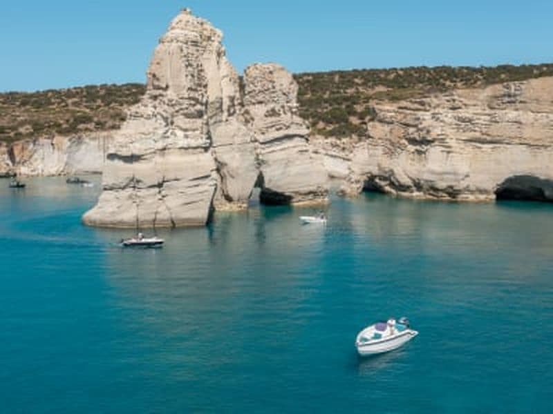 Billet Excursion privée guidée en bateau autour de Milos, Kimolos et Polyegos