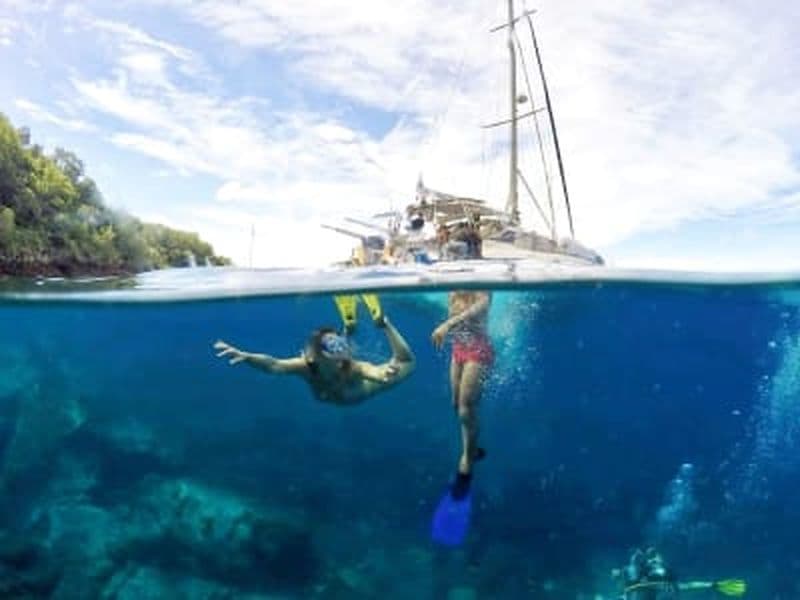 Billet Excursion en catamaran avec snorkeling aux Anses-d'Arlet, Martinique