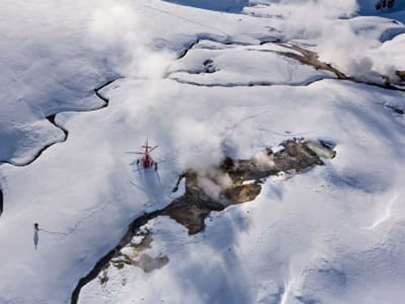 Billet Vol panoramique en hélicoptère au-dessus des sources thermales géothermiques depuis Reykjavík
