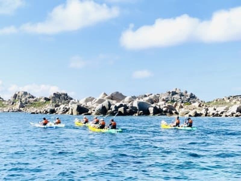 Billet Excursion en kayak de mer aux îles Lavezzi au départ de Piantarella à Bonifacio