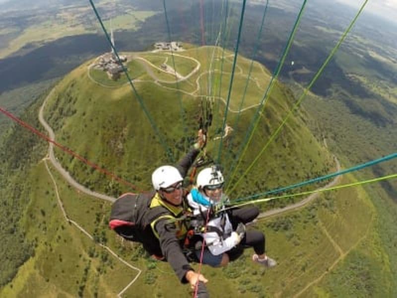 Billet Vol en Parapente Biplace avec vidéo près de Clermont-Ferrand