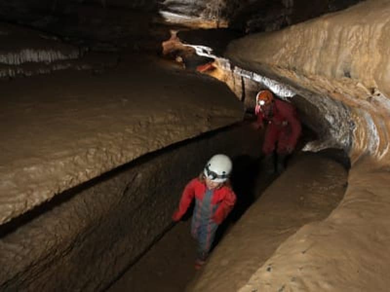 Billet Excursion familiale de spéléologie dans la grotte de Siech à Saurat, Tarascon-sur-Ariège
