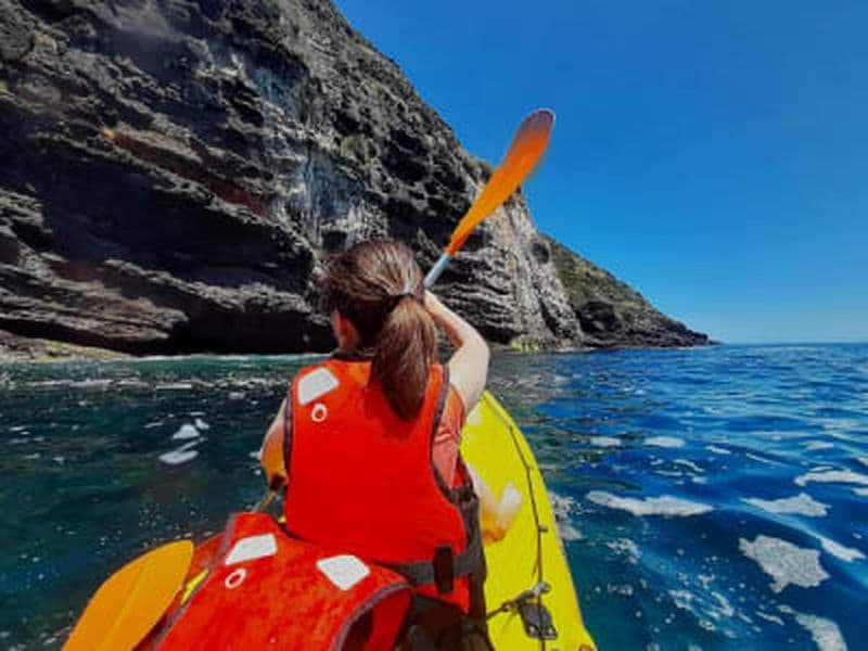Billet Excursion en kayak à partir de Praia dos Moinhos à São Miguel, Açores