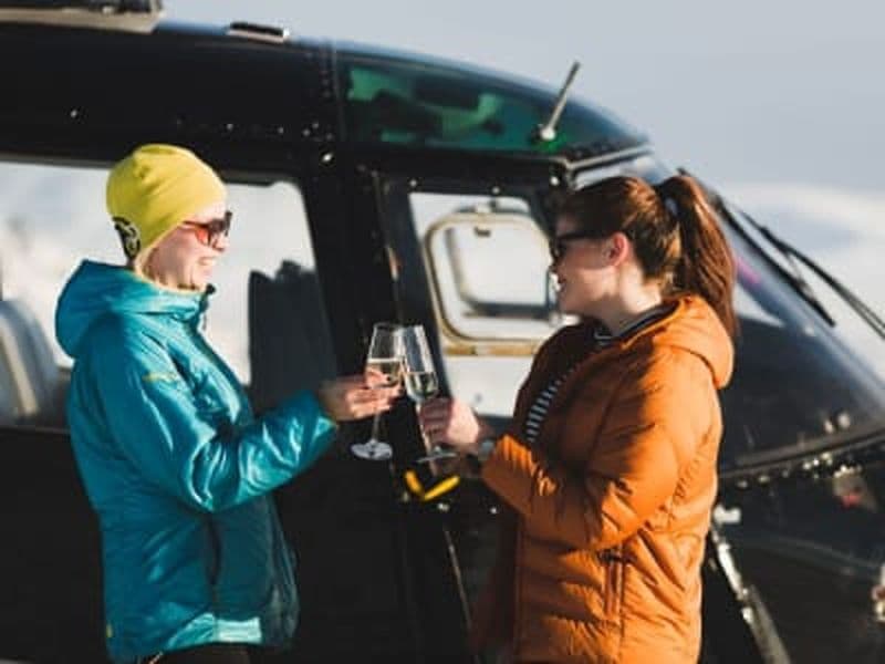 Billet Vol en hélicoptère, atterrissage et happy hour sur un sommet près de Reykjavik