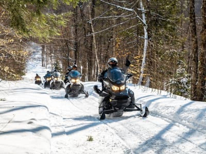 Billet Excursion motoneige dans les Laurentides avec transport de Mont-Tremblant