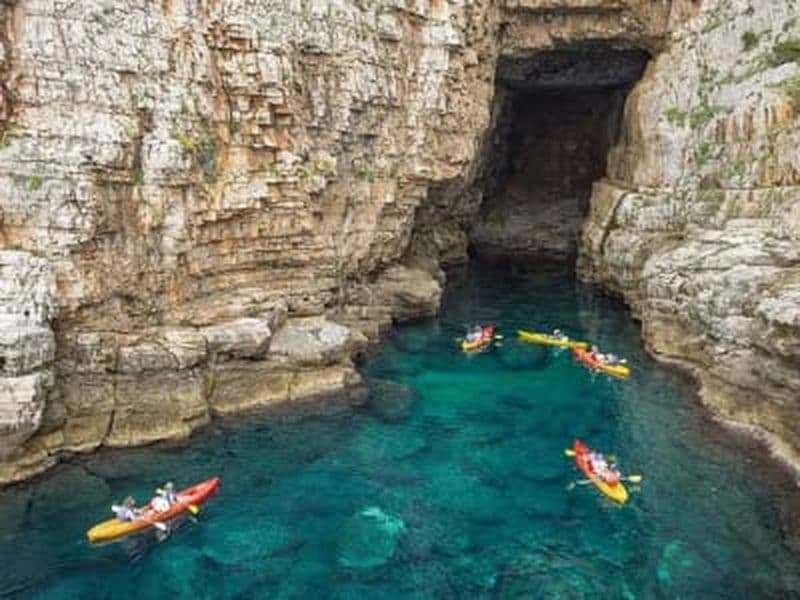 Billet Excursion en kayak sur l'île de Lokrum et dans la spéléologie de Betina à Dubrovnik