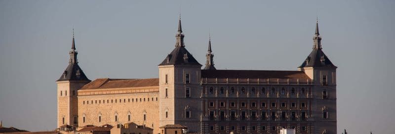 Billet Visite guidée de l'Alcázar de Tolède et du Musée de l'Armée Espagnole
