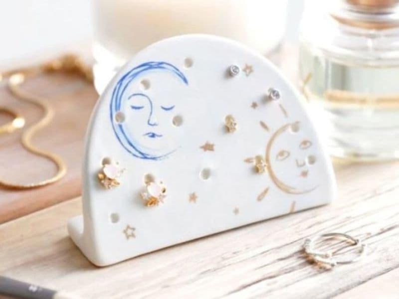 Billet Atelier porte bijoux en céramique à Aix-en-Provence (13)