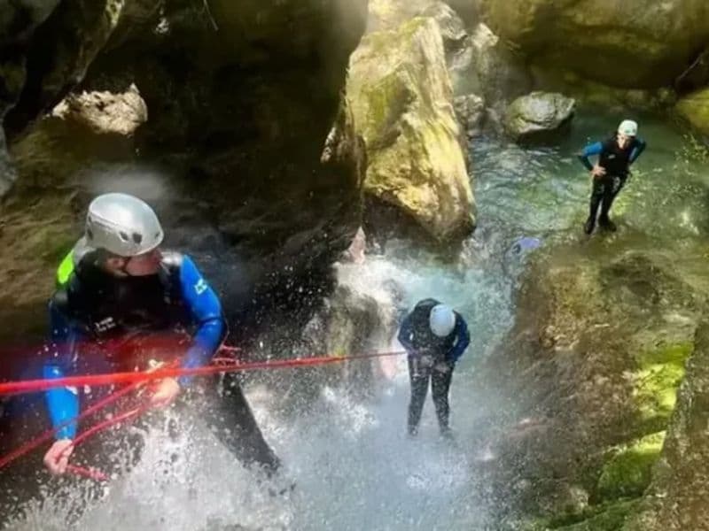 Billet Journée canyoning intégral au canyon de Montmin (74)