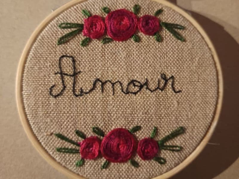 Billet Atelier tambour brodé fleuri à Montpellier (34)