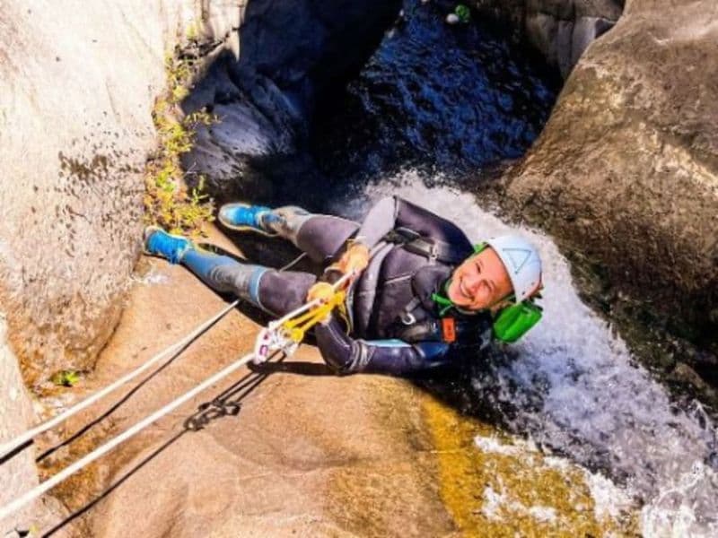 Billet Canyoning intégral dans le canyon de Fleur jaune à Cilaos (97)