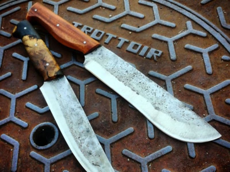 Billet Atelier forge d'un couteau à Cluses (74)