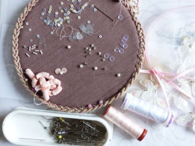 Billet Atelier d'initiation à la broderie perlée à Mirmande (26)