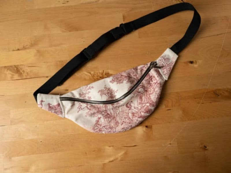 Billet Atelier couture d'une banane en tissu upcyclé à Saint-Louis (68)