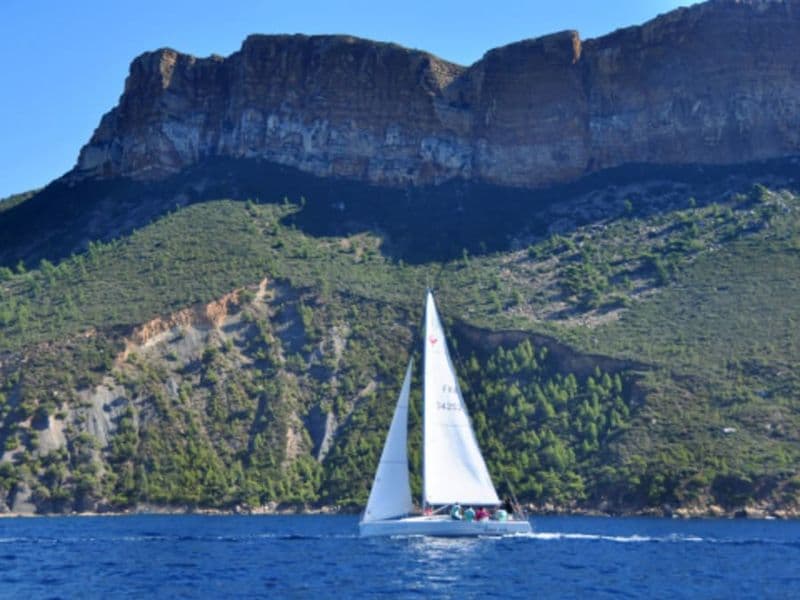 Billet Croisière à la voile dans les calanques du Frioul à Marseille