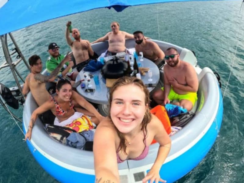 Billet Balade & apéro BBQ en bateau privatisé au lac du Bourget (73)