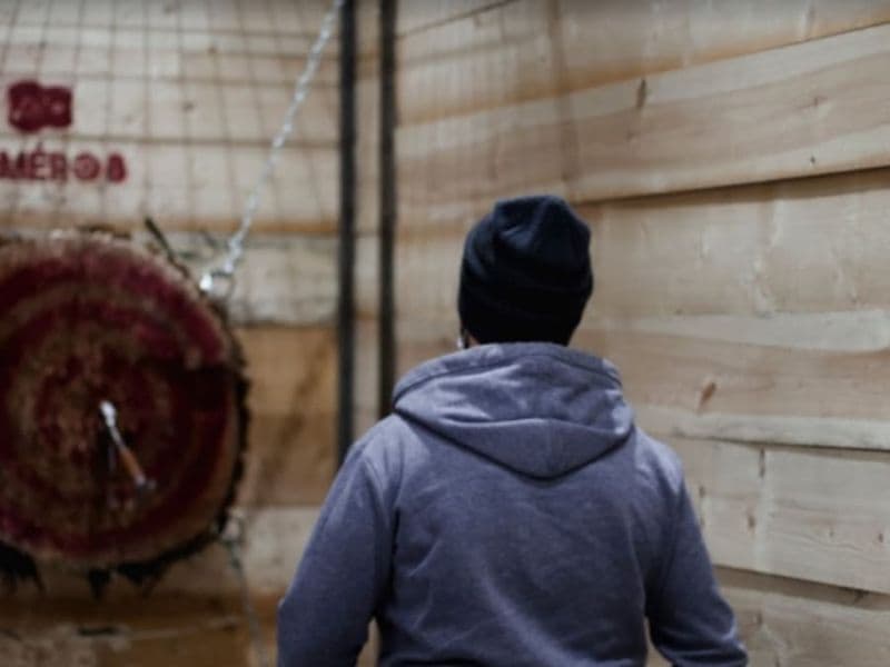 Billet Lancer de haches à Saint-Étienne (42)