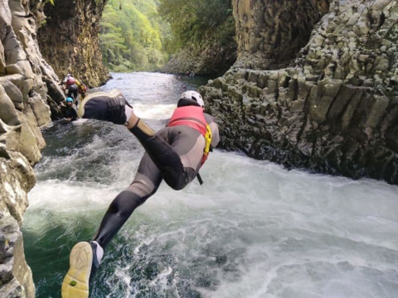 Billet Canyoning dans la rivière des Roches à St Benoit (974)