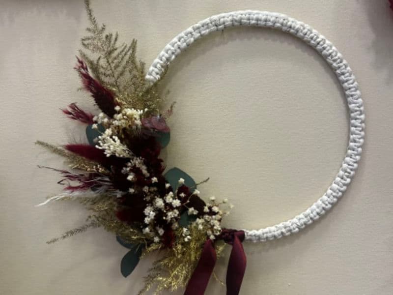 Billet Couronne de Noël en macramé & fleurs séchées à Toulouse (31)