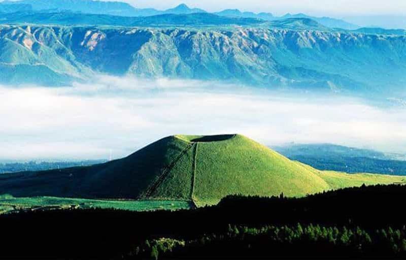 Billet Fukuoka : Volcan du Mont Aso, château de Kumamoto, visite des prairies