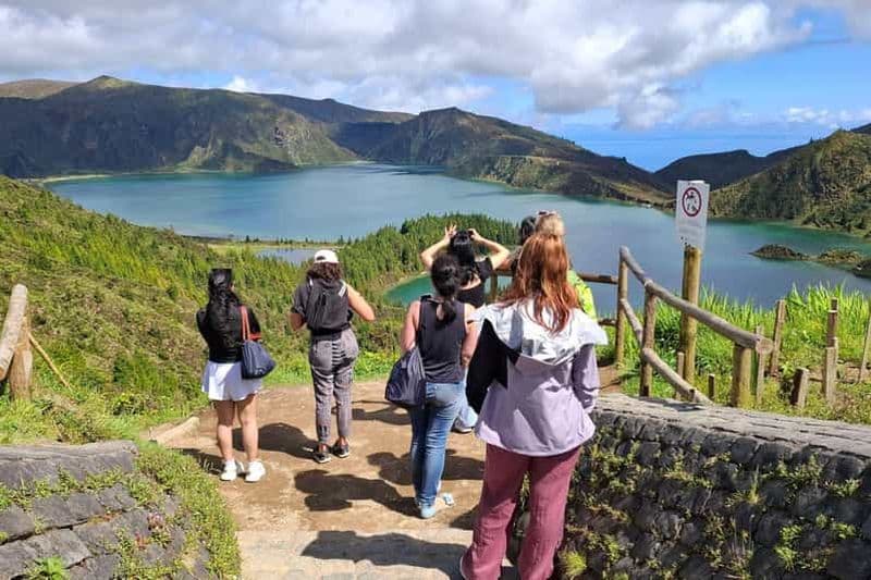 Billet Sete Cidades et le lac de feu : visite d'une jounée avec plantation d'ananas
