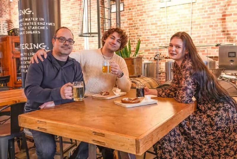 Billet Toronto : visite guidée avec dégustation de bières et de fromages dans le quartier Distillery District