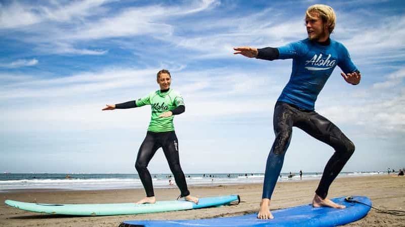Billet Plage de Scheveningen : 1h30 d'initiation au surf pour adultes