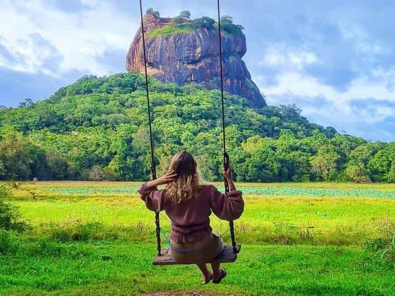 Billet Évitez l'ascension du rocher du Lion de Sigiriya — Safari relaxant en tuk-tuk