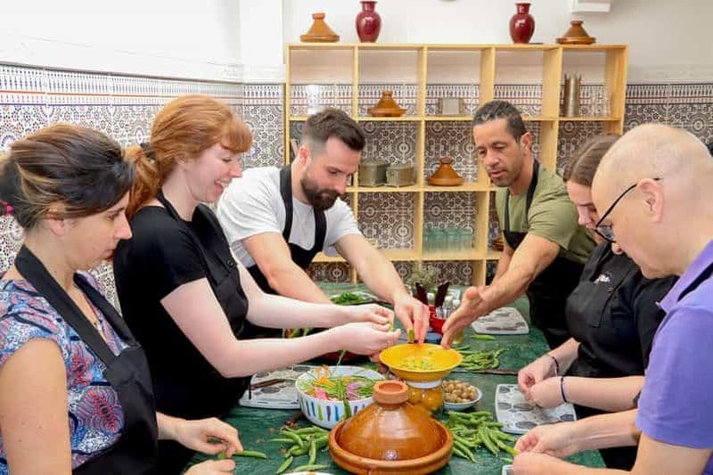 Billet Marrakech : cours de cuisine marocaine avec un chef local