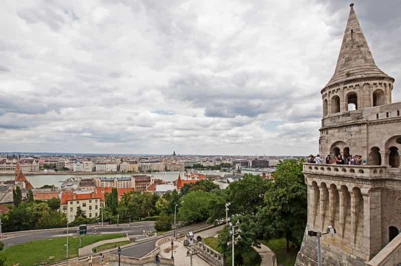 Billet Budapest : Promenade dans le quartier des châteaux avec entrée à l'église Matthias