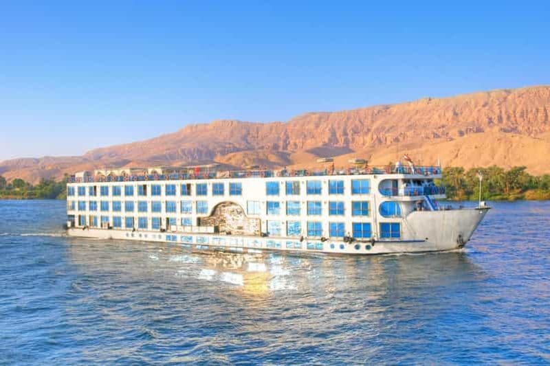 Billet Au départ d'Assouan : Croisière de 4 jours sur le Nil d'Assouan à Louxor avec guide